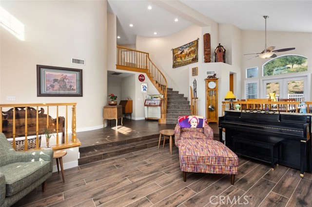 MLS #OC25244301 image #6