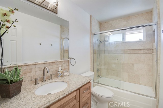 MLS #OC25244303 image #14