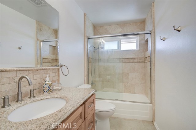 MLS #OC25244303 image #15