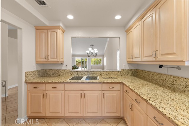 MLS #OC25244305 image #17