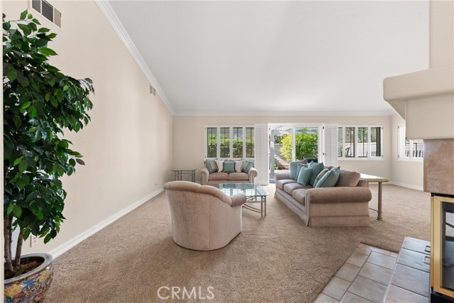 MLS #OC25244305 image #6