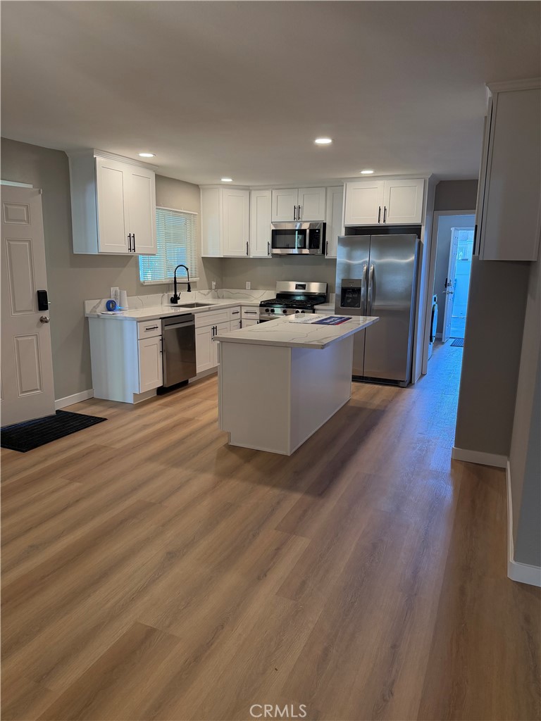 MLS #OC25244327 image #10