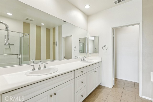 MLS #OC25244411 image #14