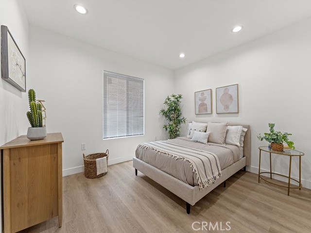 MLS #OC25244425 image #9