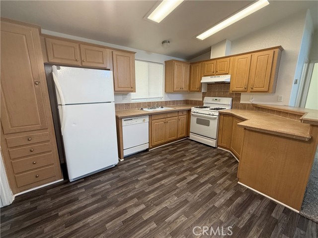 MLS #OC25244435 image #2