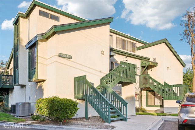 MLS #OC25244452 image #18