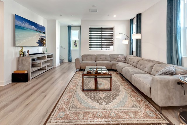 MLS #OC25244510 image #6