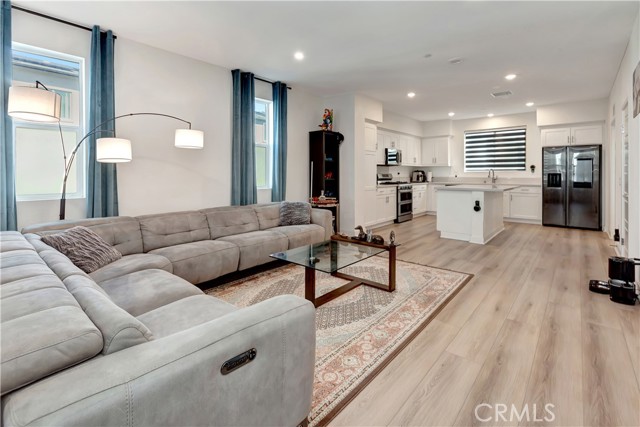 MLS #OC25244510 image #8