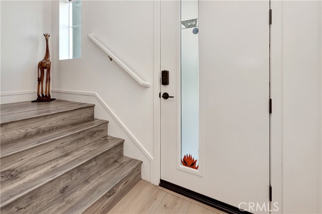 MLS #OC25244510 image #9