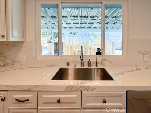 MLS #OC25244516 image #35