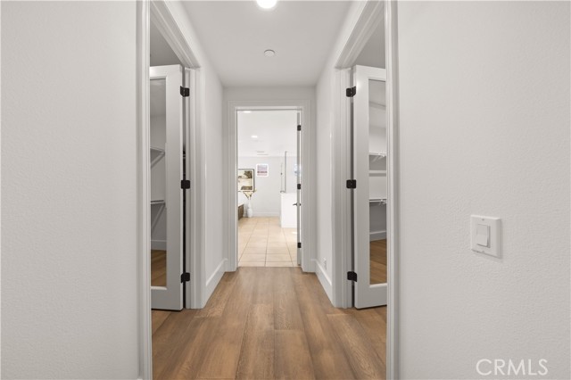 MLS #OC25244550 image #32