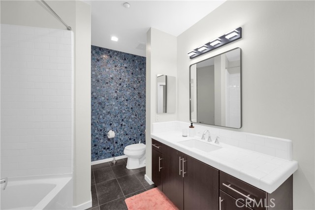 MLS #OC25244552 image #18