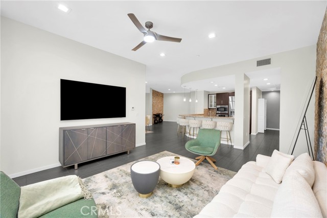MLS #OC25244552 image #5