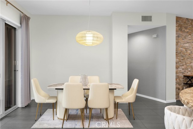 MLS #OC25244552 image #7
