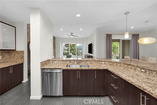 MLS #OC25244552 image #9