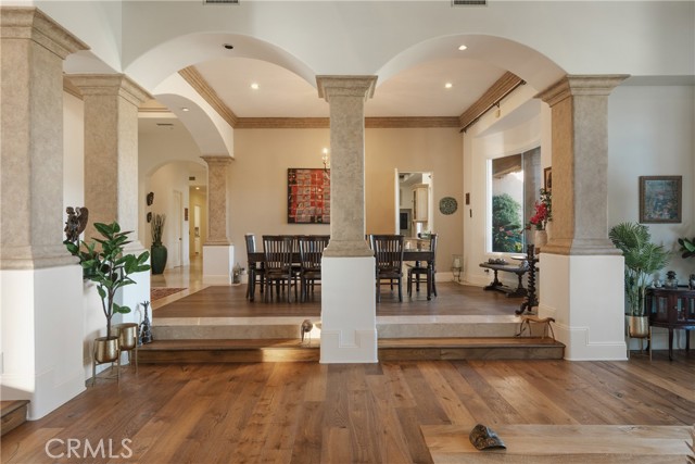 MLS #OC25244572 image #10