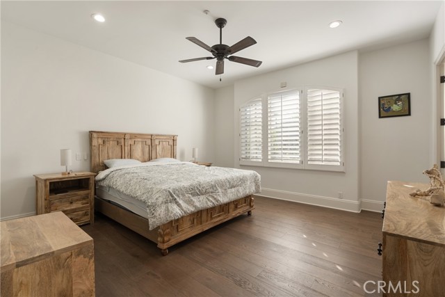 MLS #OC25244572 image #22