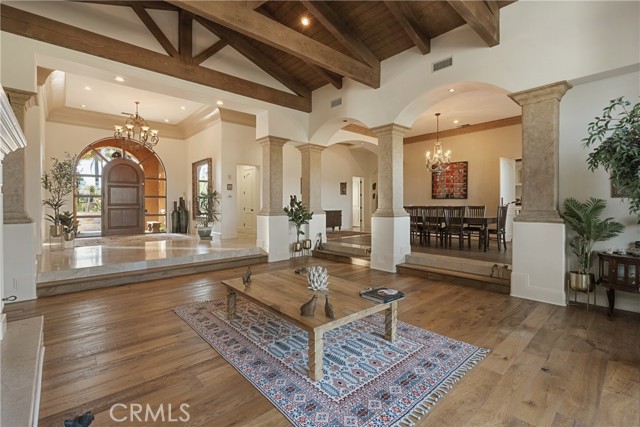 MLS #OC25244572 image #9