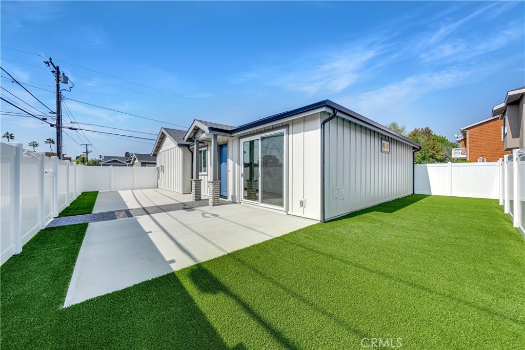 MLS #OC25244712 image #5