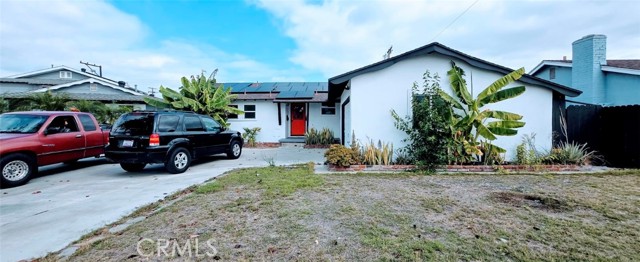 MLS #OC25244713 image #0