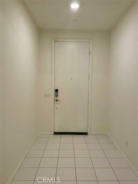 MLS #OC25244717 image #1