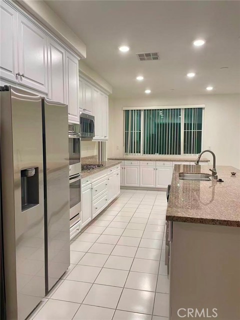 MLS #OC25244717 image #4