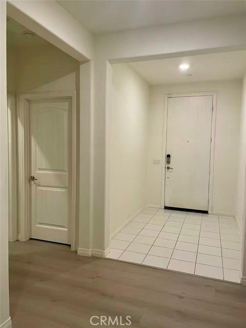 MLS #OC25244717 image #9