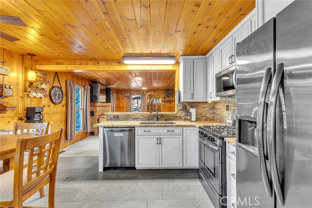 MLS #OC25244782 image #10