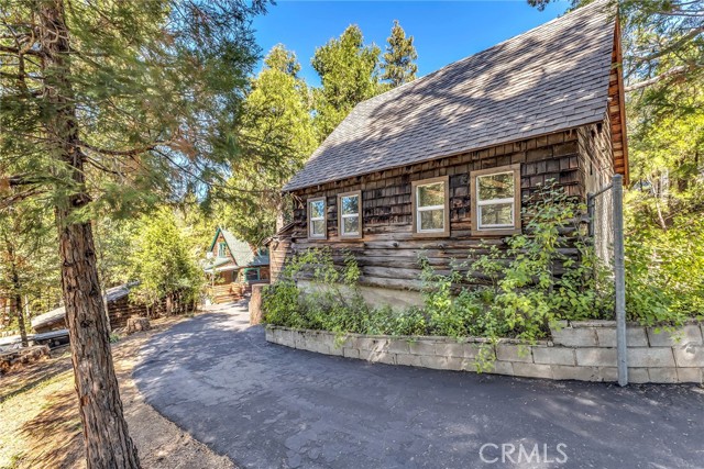 MLS #OC25244782 image #33