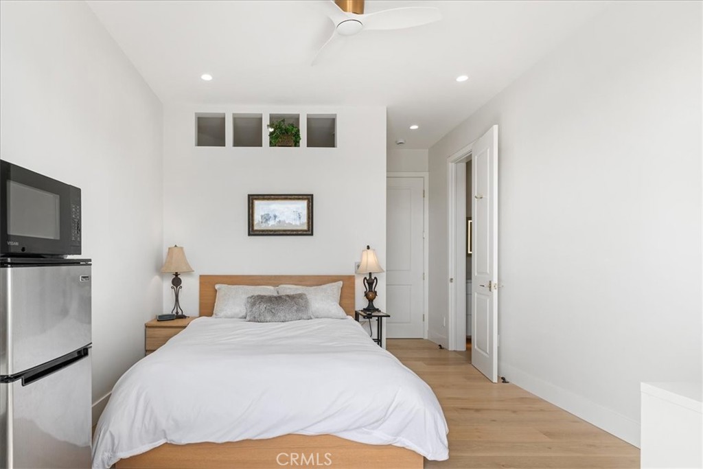 MLS #OC25244818 image #35