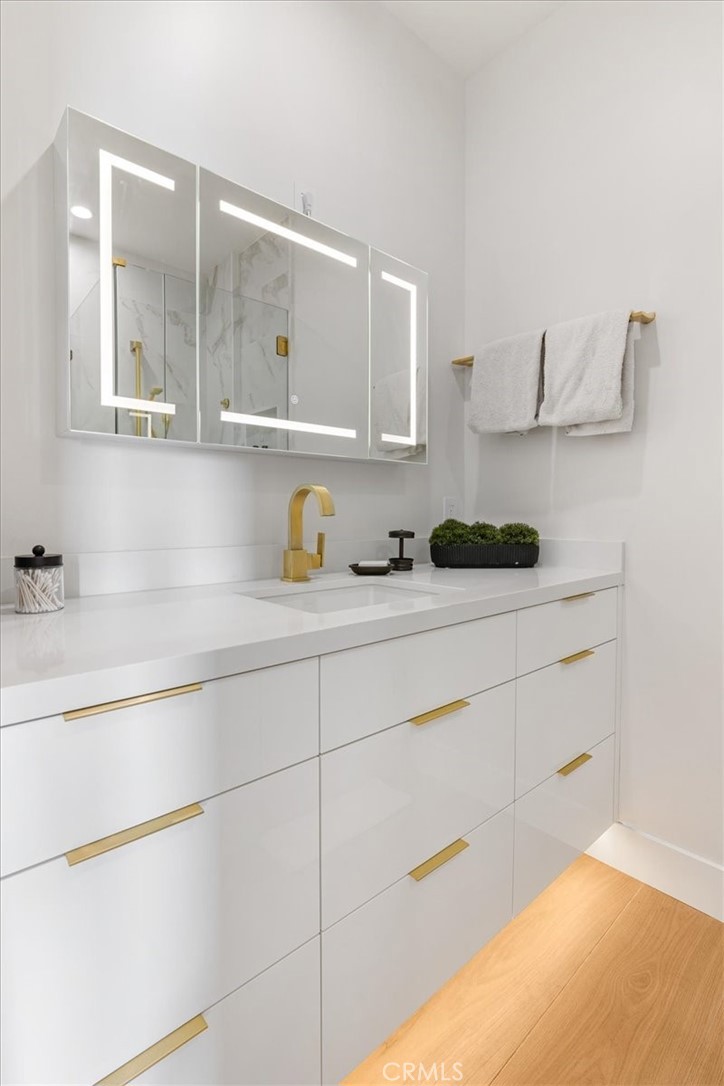 MLS #OC25244818 image #36