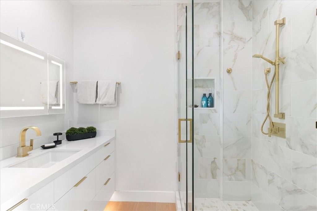 MLS #OC25244818 image #37