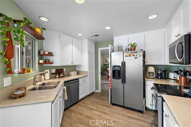 MLS #OC25244870 image #18