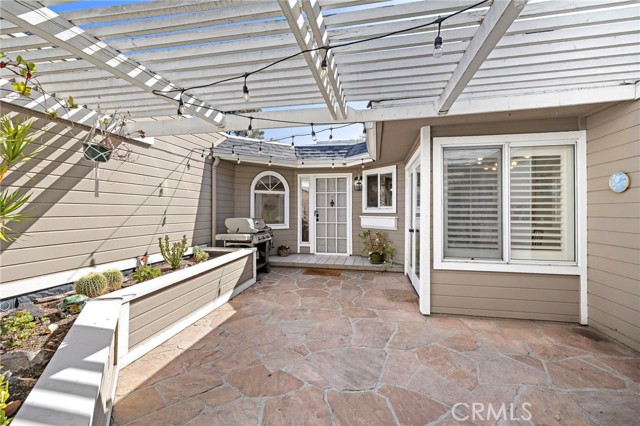 MLS #OC25244870 image #2