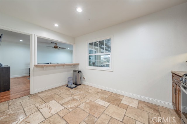 MLS #OC25244880 image #11