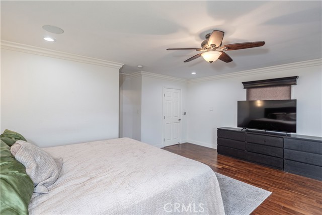 MLS #OC25244880 image #20