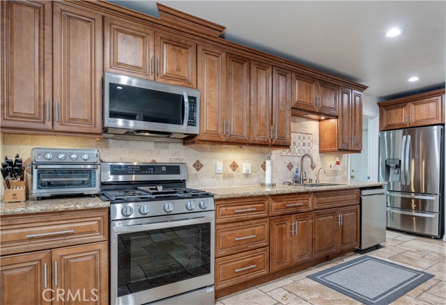 MLS #OC25244880 image #8