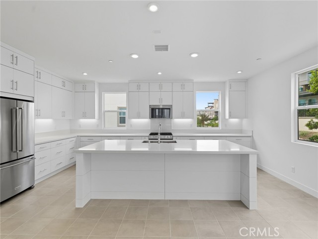 MLS #OC25244904 image #5