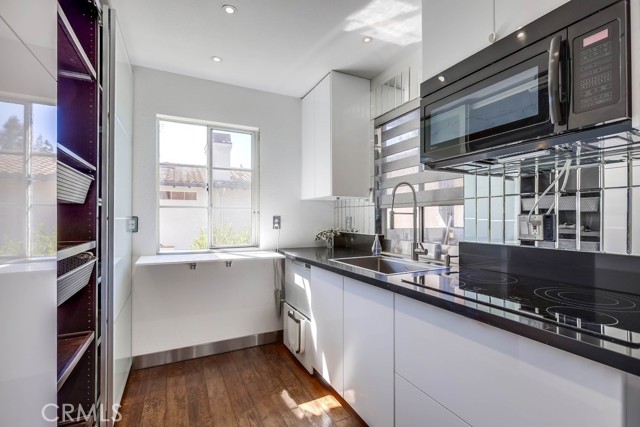 MLS #OC25244961 image #10