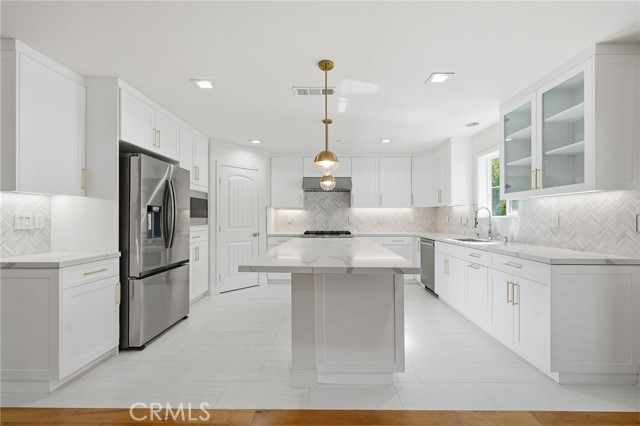 MLS #OC25245001 image #4