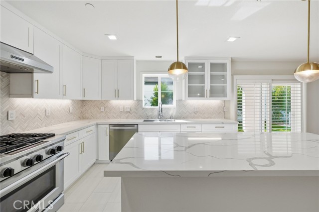 MLS #OC25245001 image #5