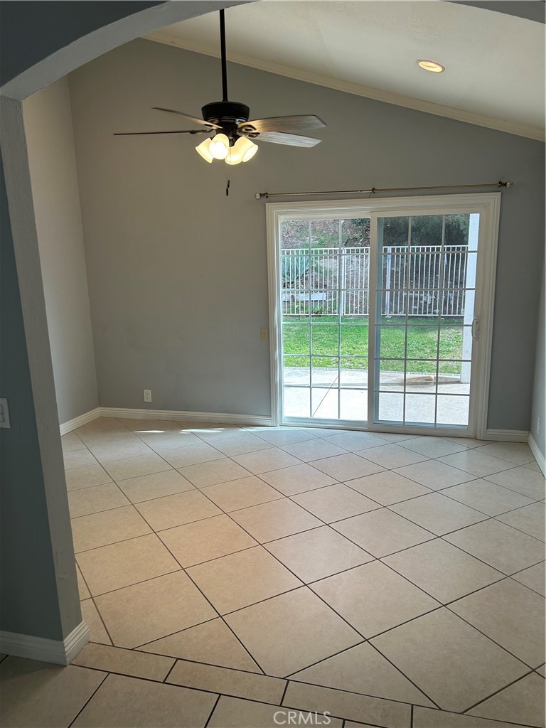 MLS #OC25245187 image #10