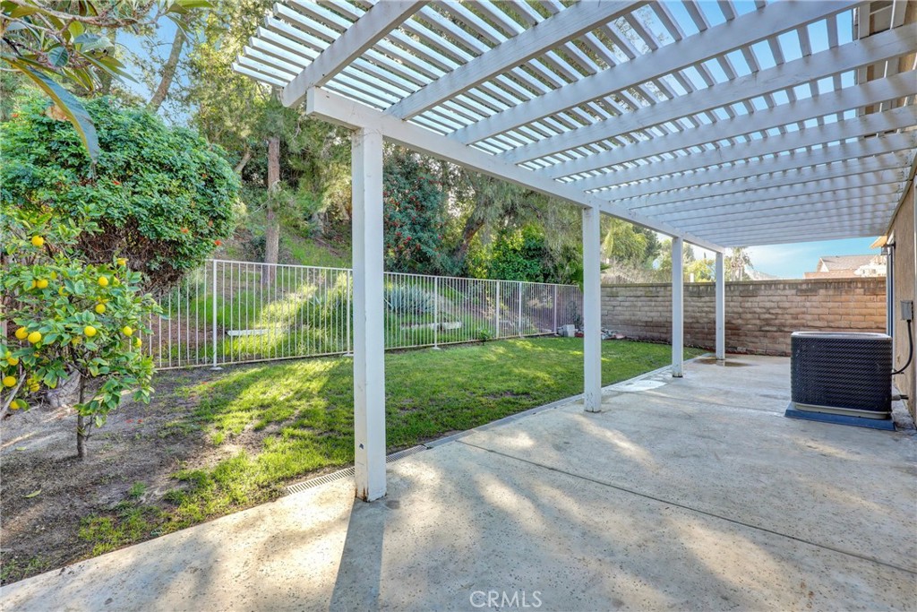 MLS #OC25245187 image #27