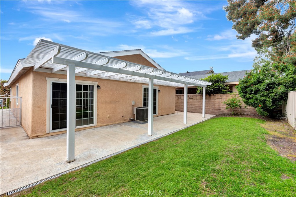 MLS #OC25245187 image #3