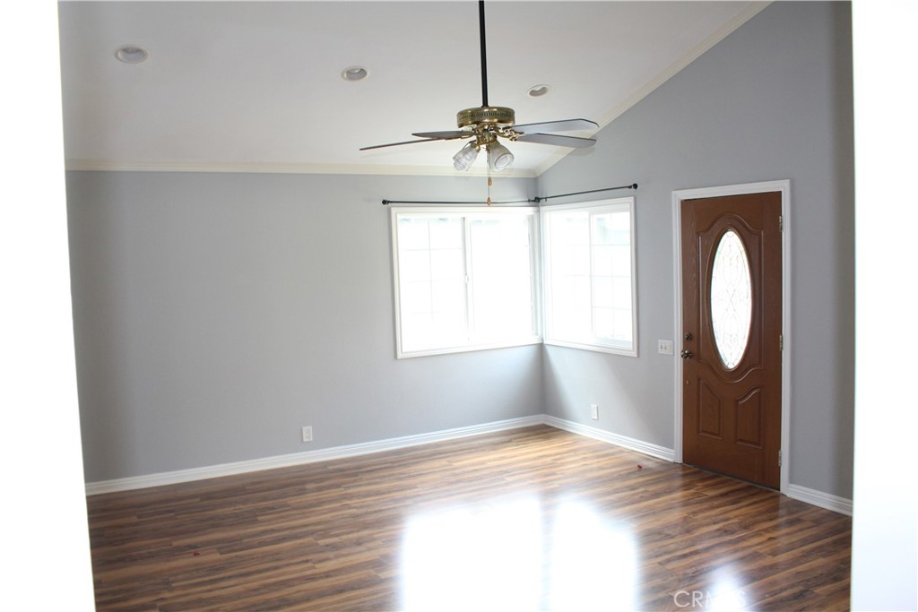 MLS #OC25245187 image #4