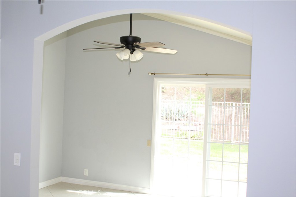 MLS #OC25245187 image #9