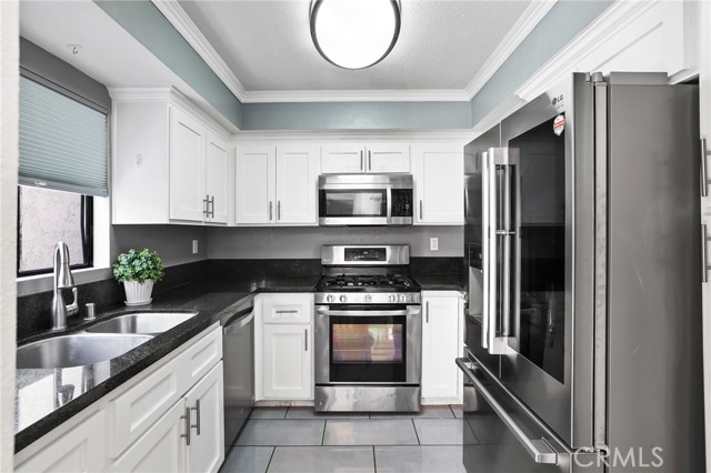 MLS #OC25245207 image #11