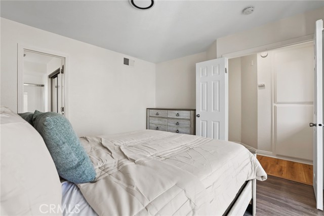 MLS #OC25245207 image #21