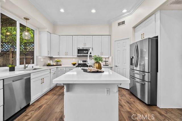 MLS #OC25245226 image #13