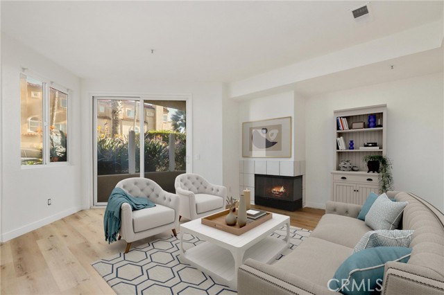 MLS #OC25245249 image #1